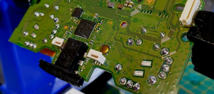 Abgebildete PS5 Controller Platine Motherboard mit Hall Effekt Sticks